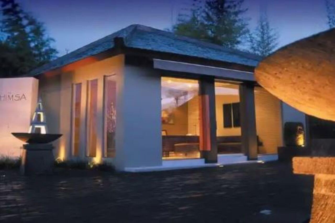 The Ahimsa Villa Seminyak Buitenkant foto